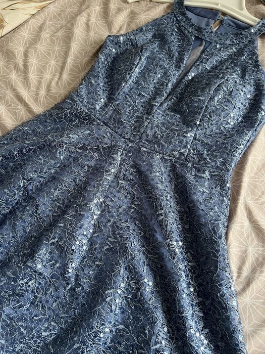 Дамска официална рокля