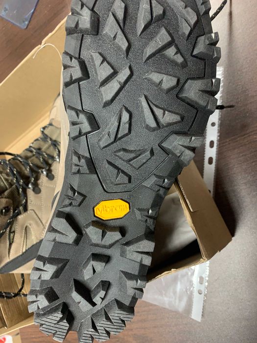 Висок клас мъжки туристически обувки Garmont GTX 44/28