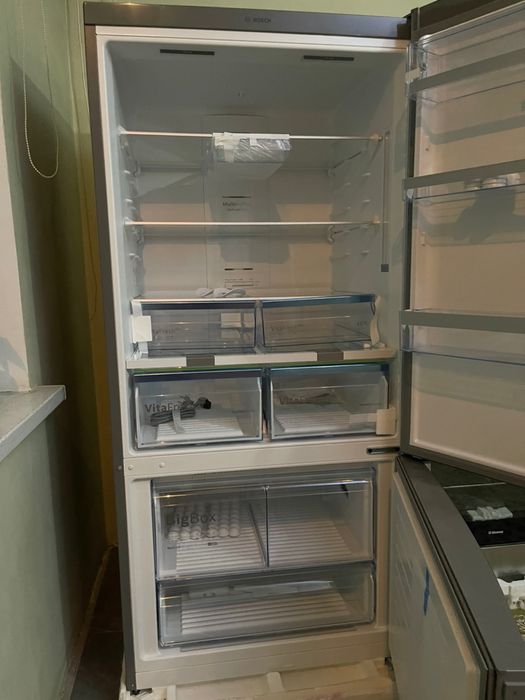 Новый холодильник Bosch