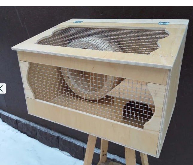 Деревянные клетки для птиц,кроликов и шиншил