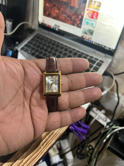 Casio стильные женские часы