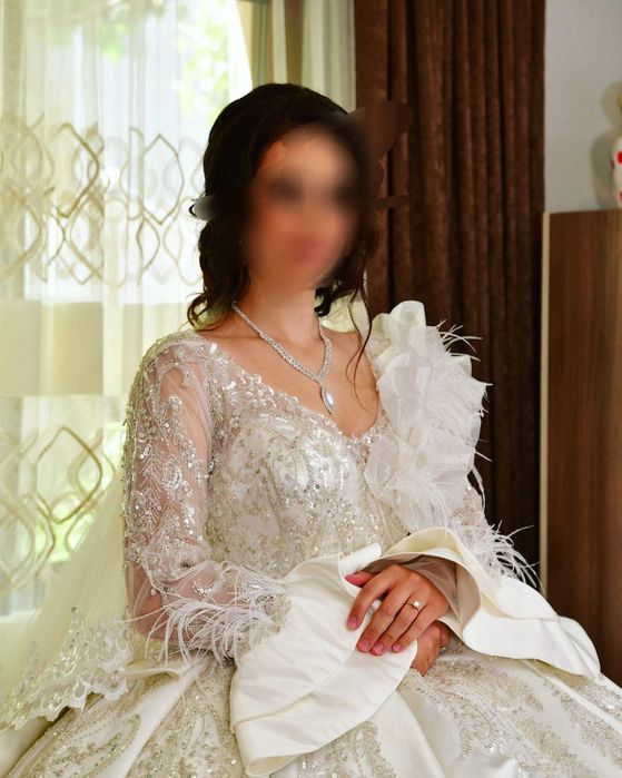 Булчинска рокля за специални поводи