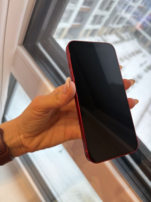 Телефон Iphone 13