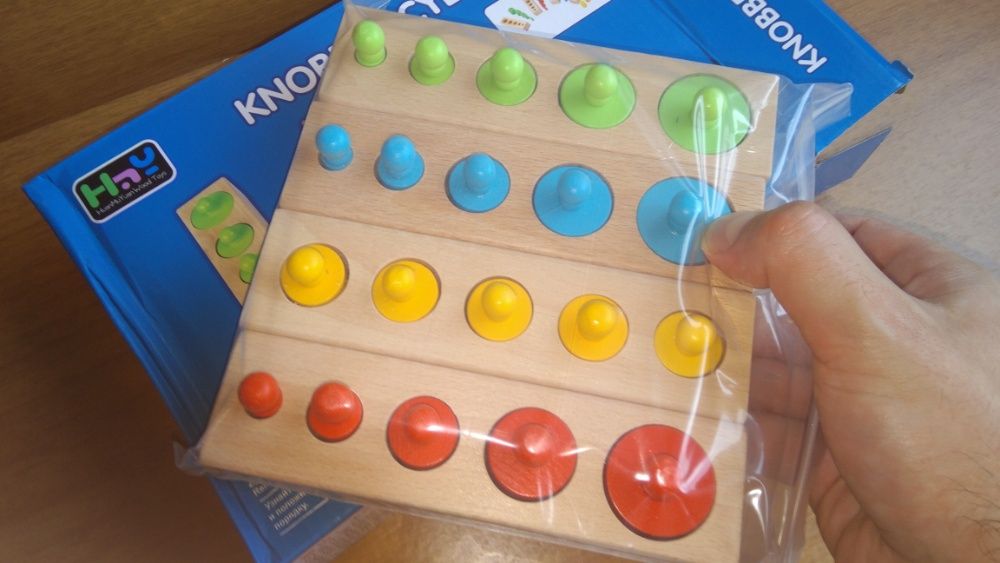 НАМАЛЕНИЯ ! Монтесори Дървени цветни цилиндри - теглилки с дръжки 4в1