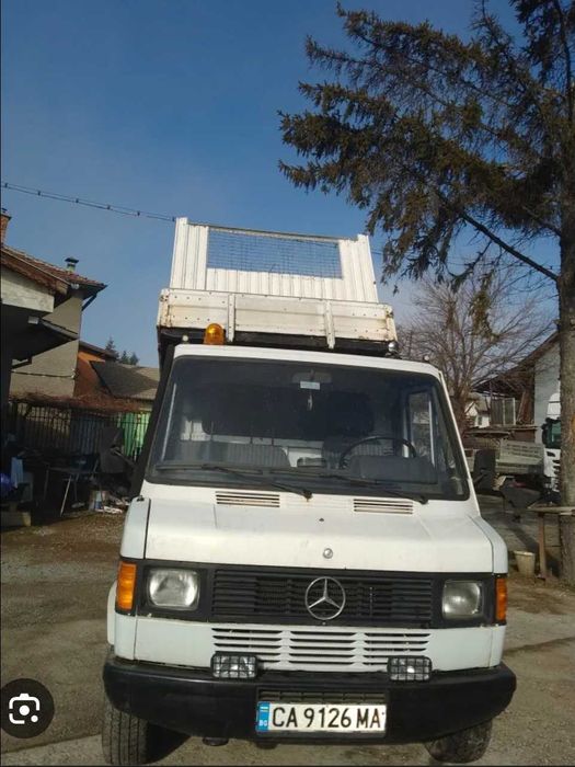 Самосвал мерцедес 208