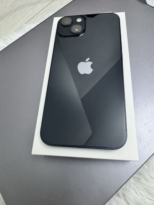 Продам Iphone 13, в хорошем состоянии