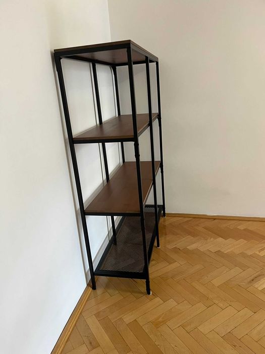 Etajeră IKEA FJÄLLBO – lemn masiv + oțel, stil industrial, 250 ron