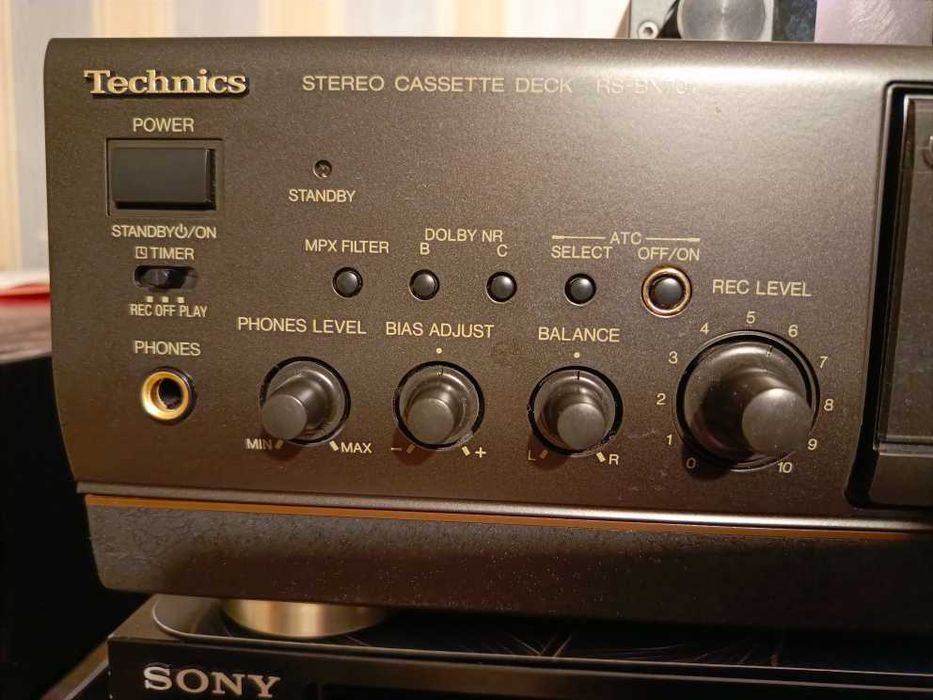 Кассетная приставка Technics RS-BX701