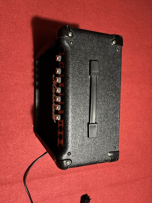 Amplificator chitara Marshall MG15 CD