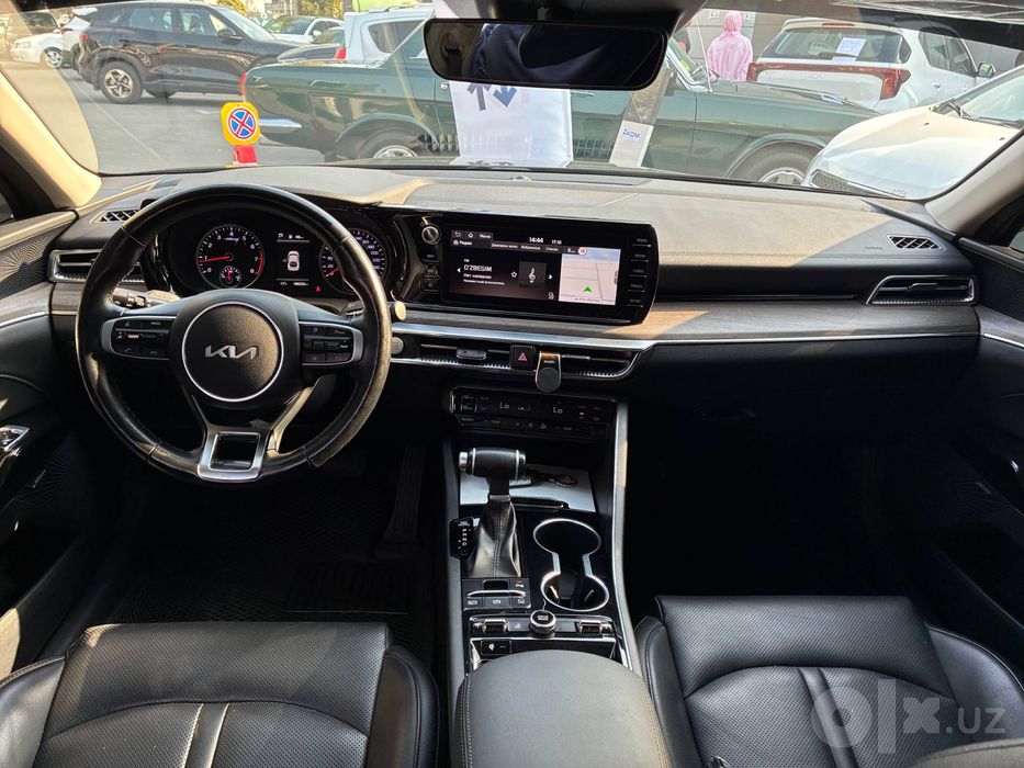 Kia K5 2023-года