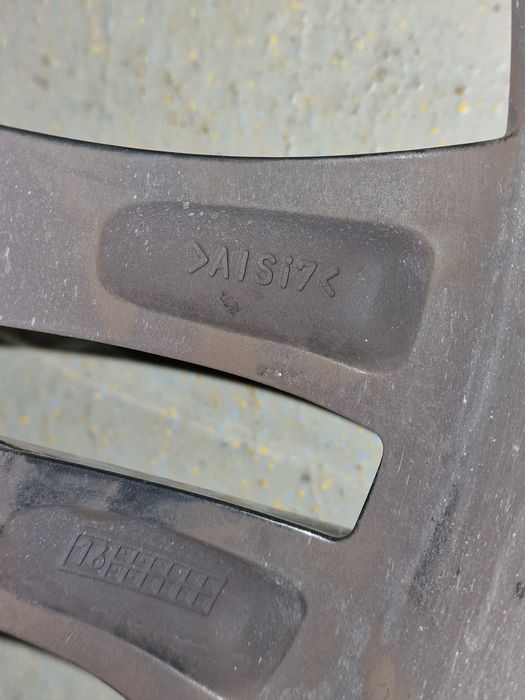 Roți BMW cu anvelope Continental. 18 Inch