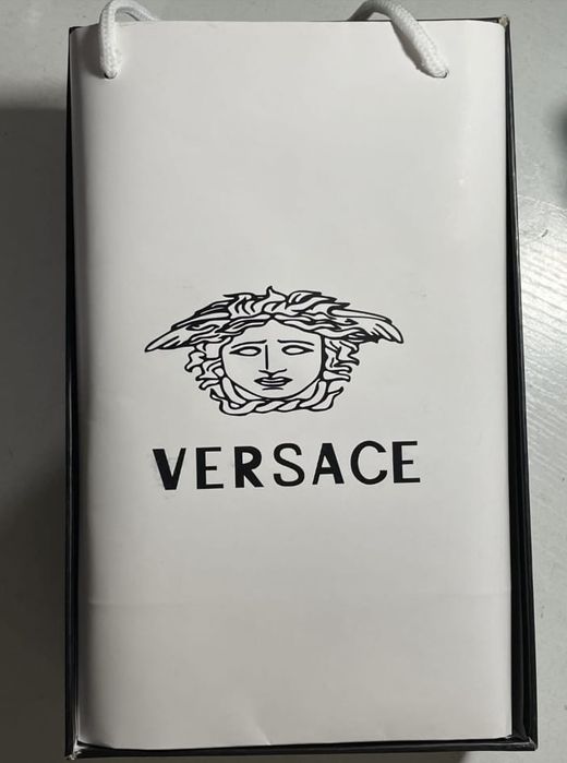 Элегантные туфли VERSACE