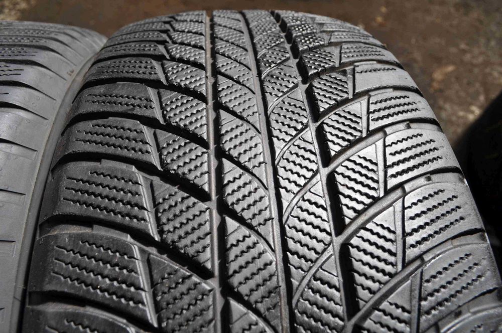 SET 4 Anvelope Iarna 245/50 R19 BRIDGESTONE Blizzak LM001  Runflat