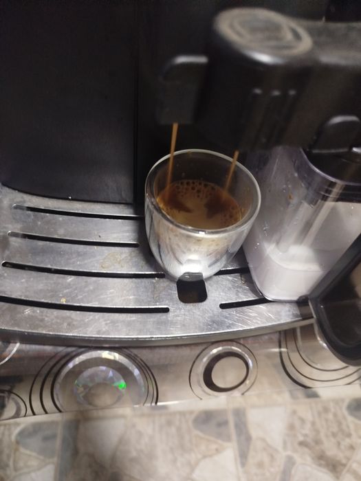 Кафеавтомат саеко интелия капучино