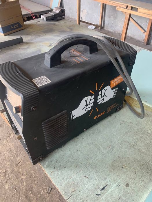 Jasic Аргон сварка REAL TIG 200 P AC/DC (E201B)