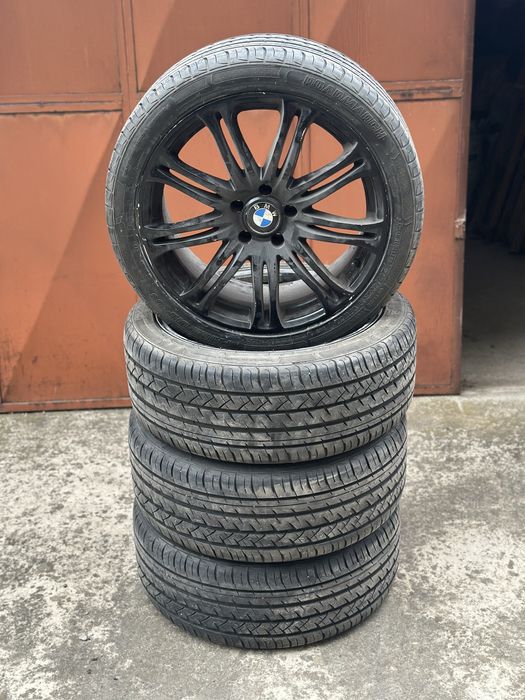 Bmw E61/60,  5 x 120, 19r Style 220 Черни джанти с гуми