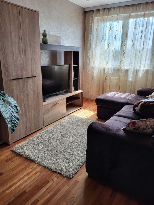 apartament de inchiriat