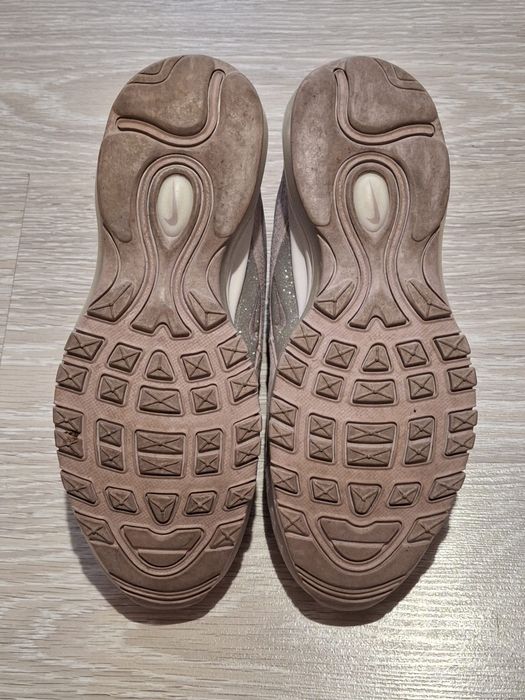 Adidas dama Nike Air max '97. 40
