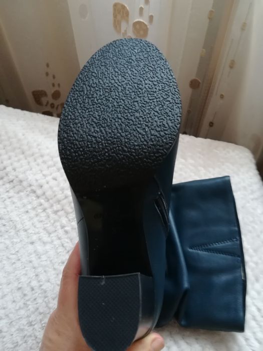 продам зимние сапоги