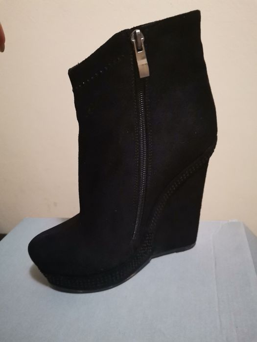 Боти на платформа