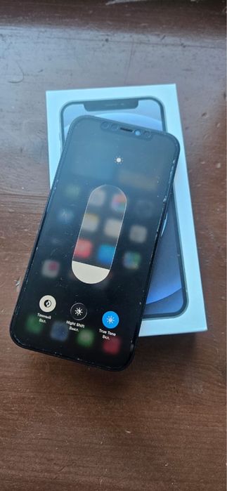Обменяю Iphone 12 128GB