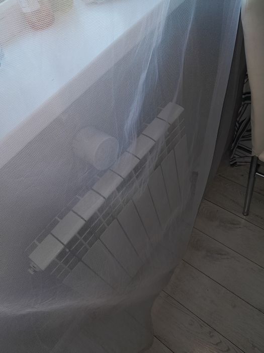 Срочно Продам тюль б/у 270*650 см белый сетчатый