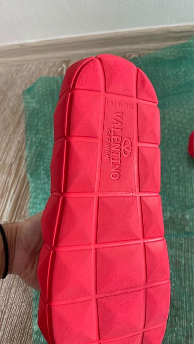 Slapi valentino garavani 43/44