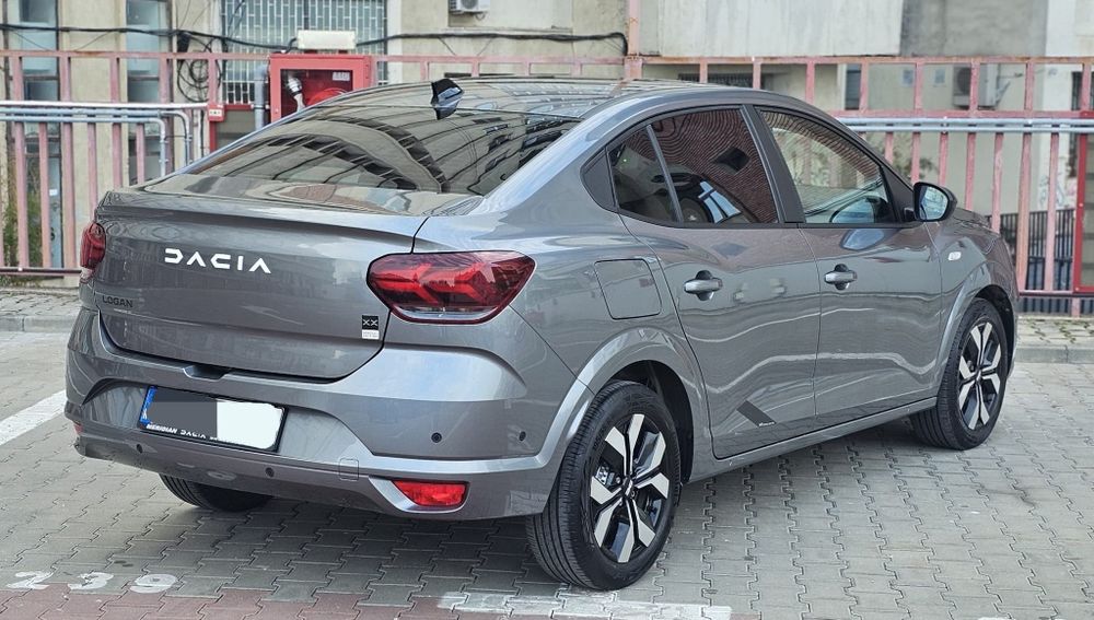 Vand Logan  Journey + 2024 Editie limitata XX Gpl de fabrica