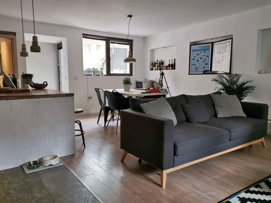 Дава се под наем Къща в Пловдив, Център - 140 кв.м за 850 € - Снимка #1