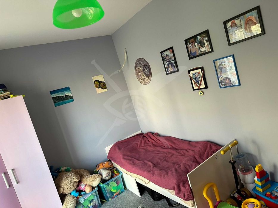 Тристаен апартамент м-т Пчелина - 49560