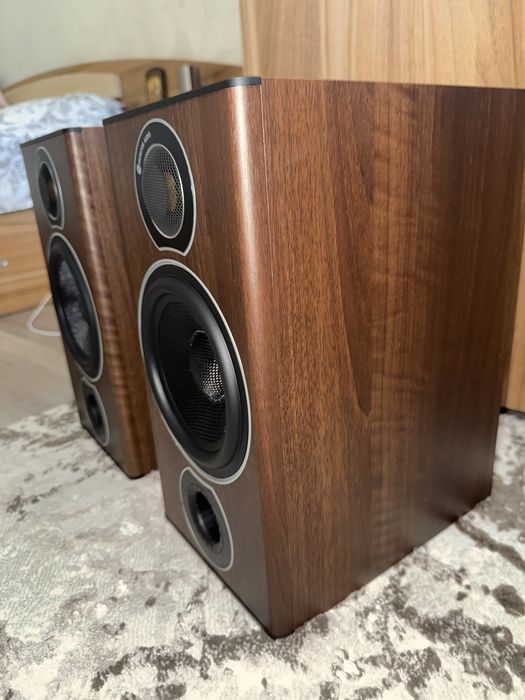 Monitor Audio Bronze 2 Carbon Bass !!
