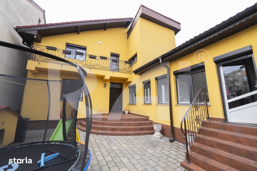 Casa cu stil, noua si la cheie, cu o curte superba, in zona centrala