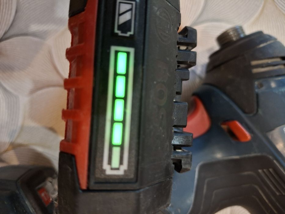 Винтоверт  ударен BOSCH GDR 18V-200C