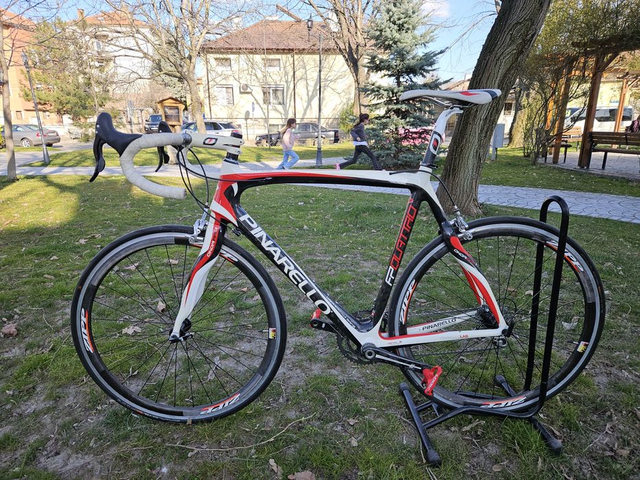 Карбонов Шосеен Велосипед PINARELLO