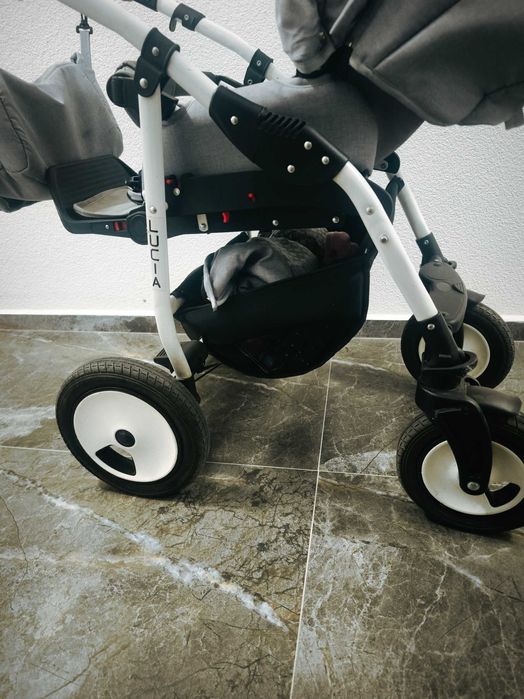 Бебешка количка 2 B 1-Lorelli Lucia