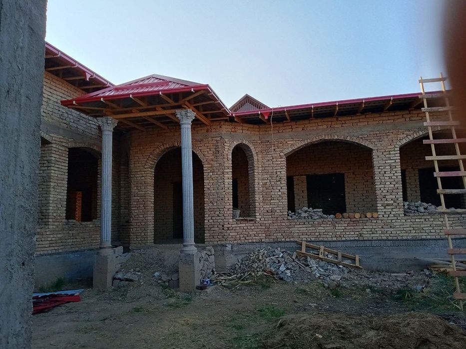 Uy sotiladi Qashqadaryo viloyati chiroqchi tumani choshtepa mahallasi