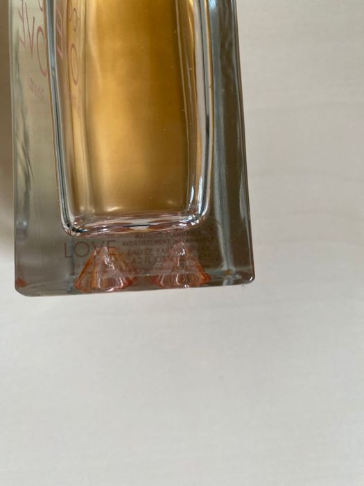 ROGUE LOVE by Rihanna