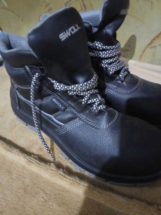 спецобувь металлическим подноском