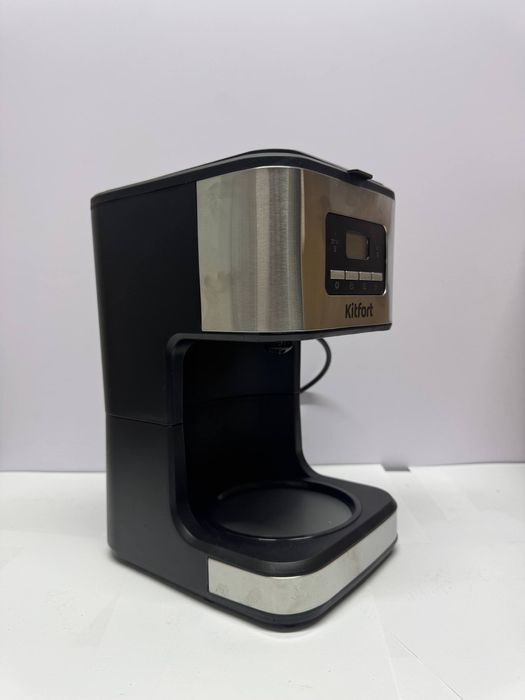 Кофеварка Уценка. Полностью рабочая.