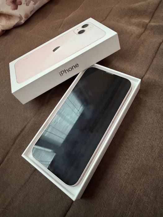 iPhone 13 pink, в отлично състояние