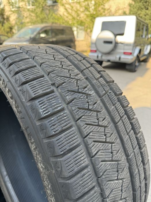 Продам б.у резину Triangle 245/45/19