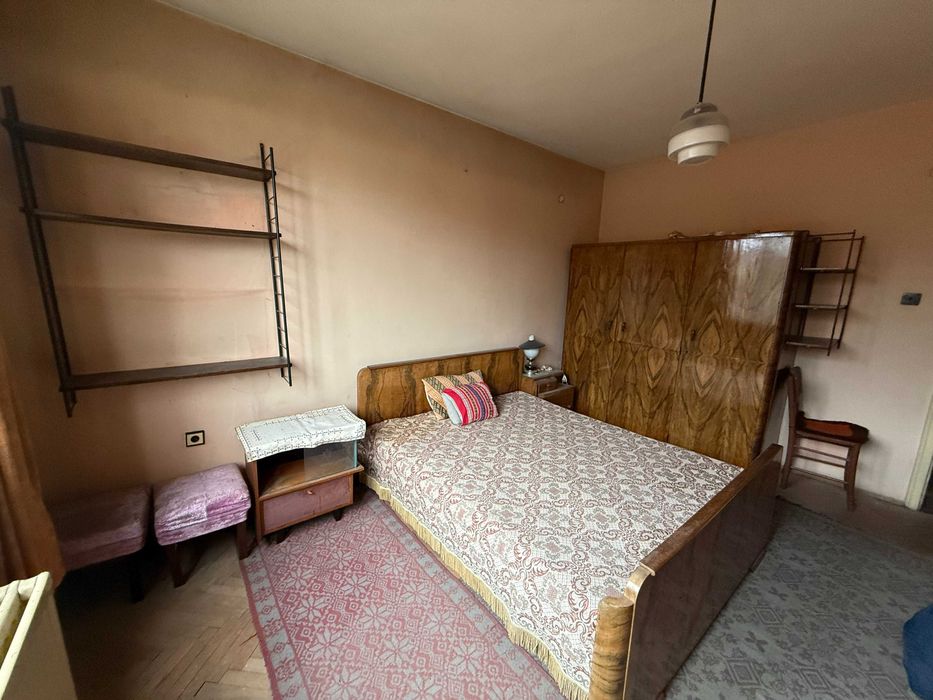 Продава се Тристаен апартамент в Габрово, Център - 93 кв.м за 878 €/кв.м - Снимка #8