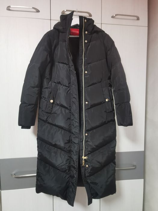 Зимно дълго яке Guess