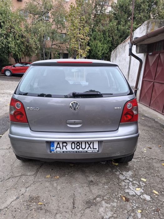 Volkswagen Polo 2005 benzină, 1.600 € — imagine 2