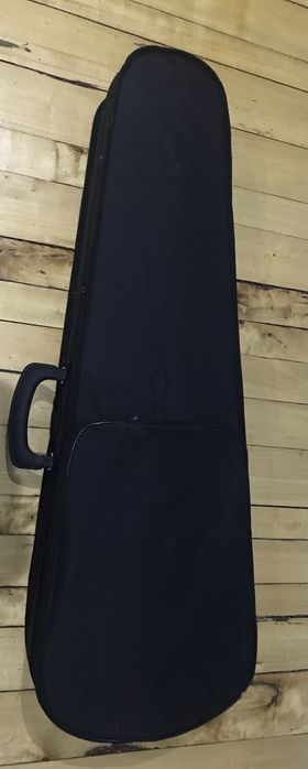 Чисто нова цигулка