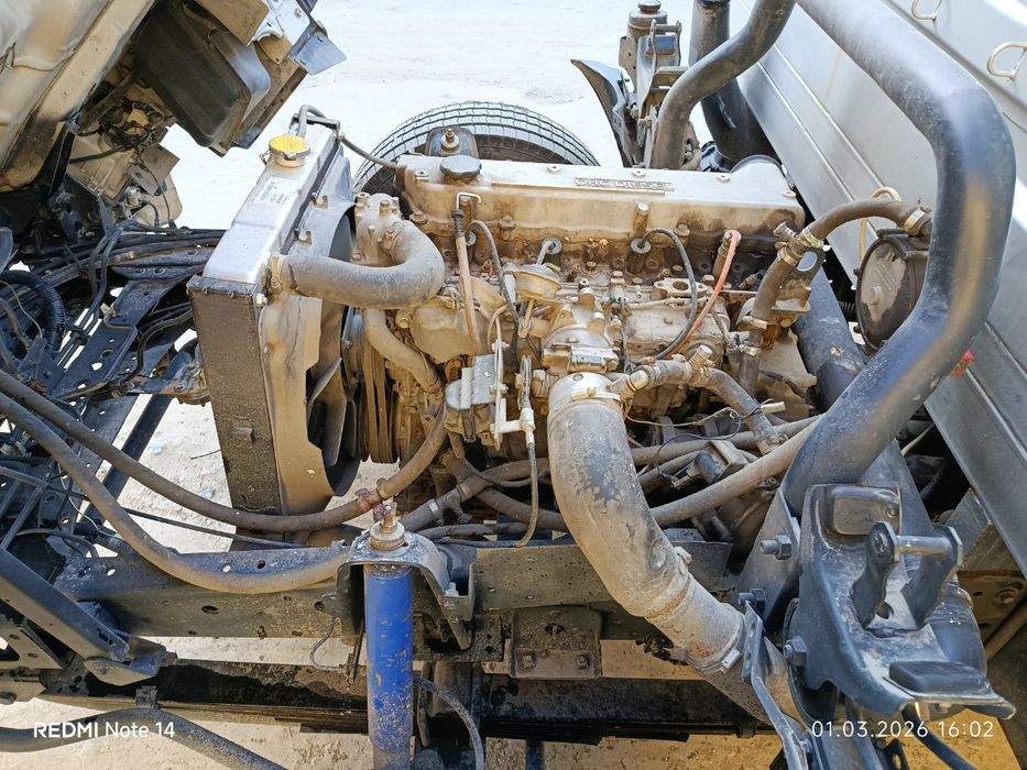 Isuzu avtobusdan terilgan mator karobka zadni mos avtobus