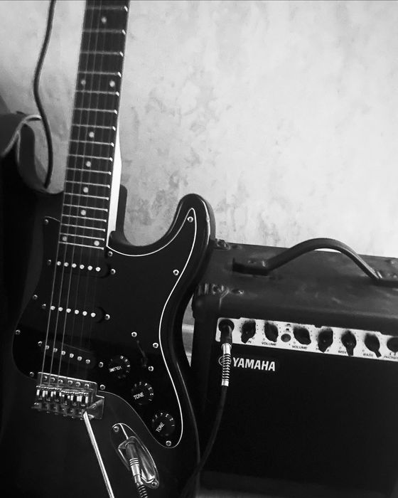 Обучу азам игры на гитаре , опыт игры 3 года