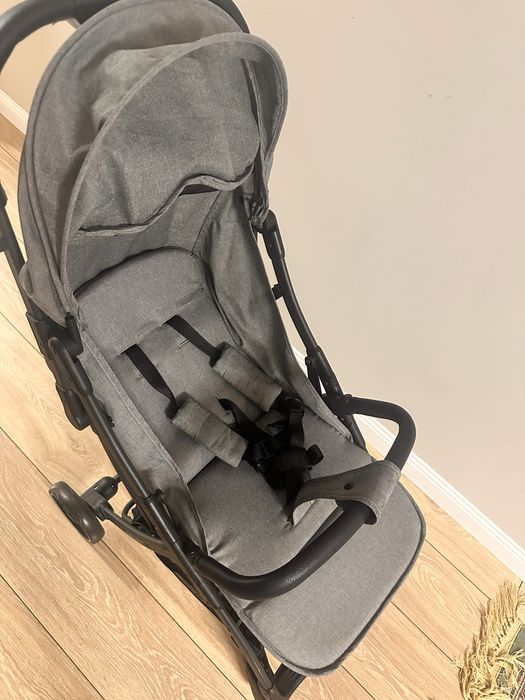 Продам коляску baby time future