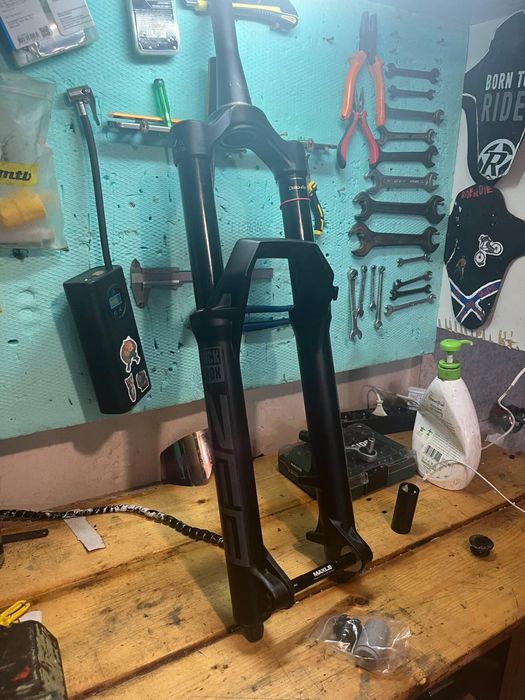 RockShox Zeb Charger R 27.5" (Debonair+, 160mm, Boost)
