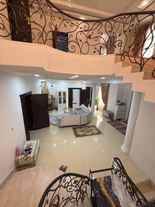 7 комн. 3-х уровнев. ДОМ, участок 6 соток. Сергели. Метро "Yangihayot"